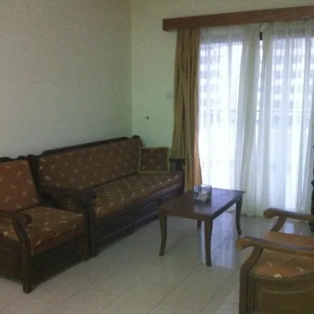 Zakos Court Apartment Larnaka