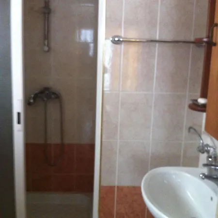 公寓 Zakos Court 拉纳卡