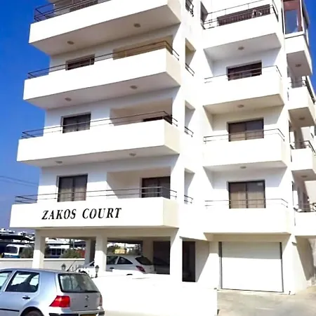 Lägenhet Zakos Court *
