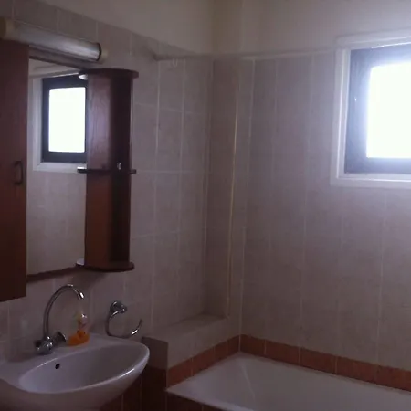 Zakos Court * Larnaca